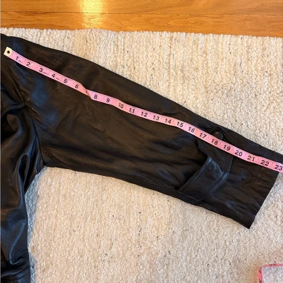 Black leather trench coat - Picture 11 of 12